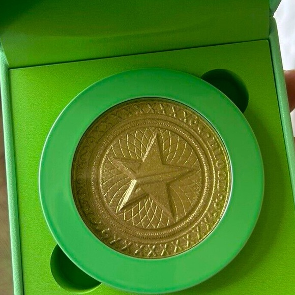 Jeffree Star NIB Extreme Frost Cold Hard Cash Limited Edition 💚 - Picture 5 of 6